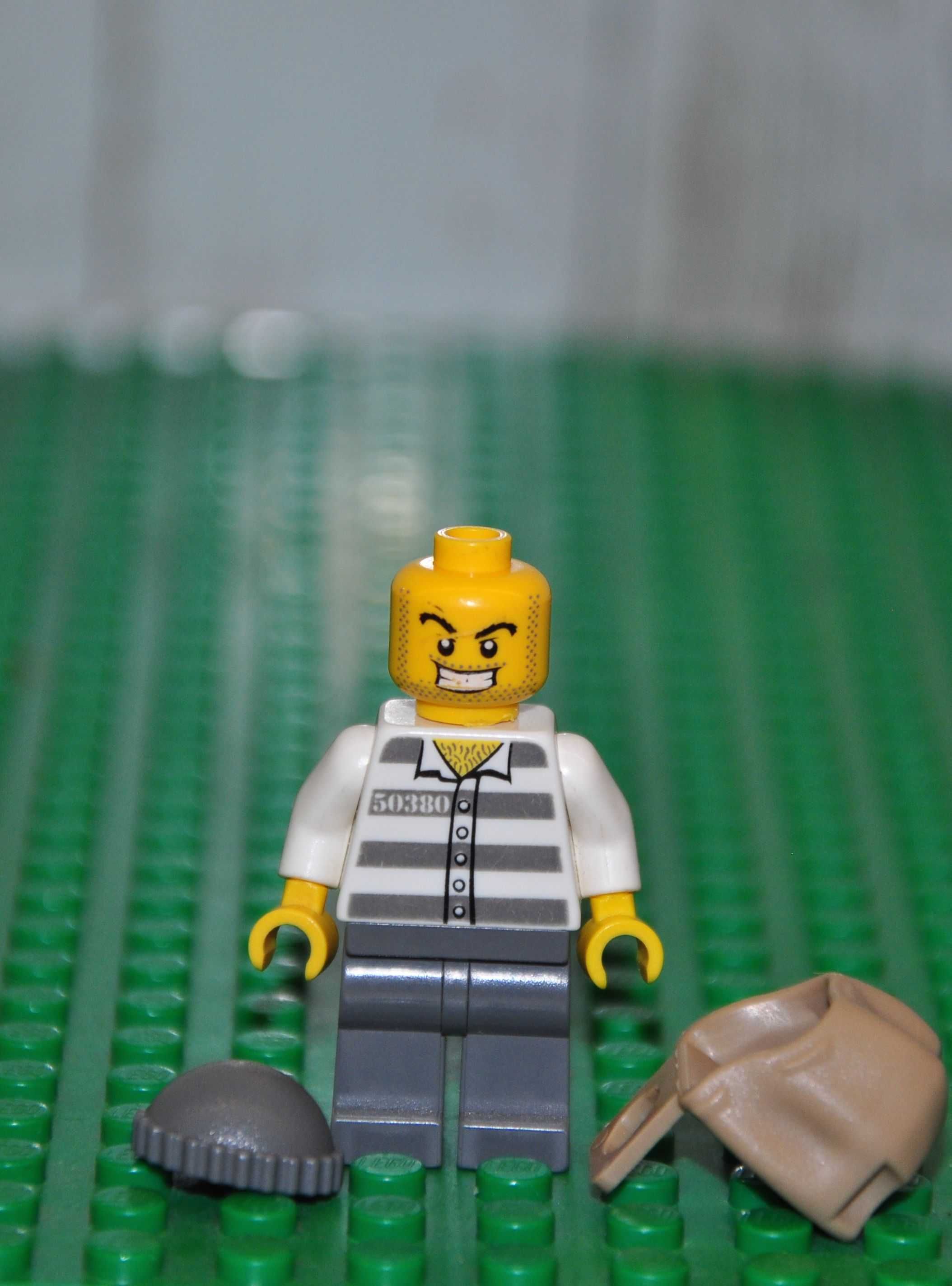 F0539. Figurka LEGO Town - cty0203 Police - Jail Prisoner 50380 Prison