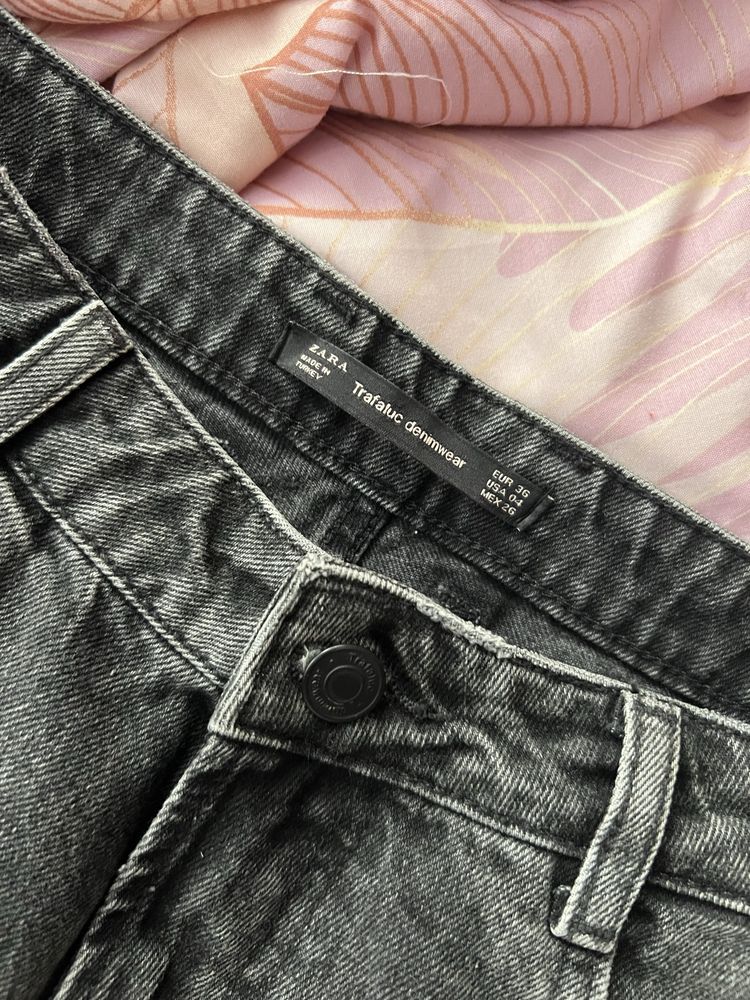 ZARA Trafaluc – jeansy z wysokim stanem, rozmiar S