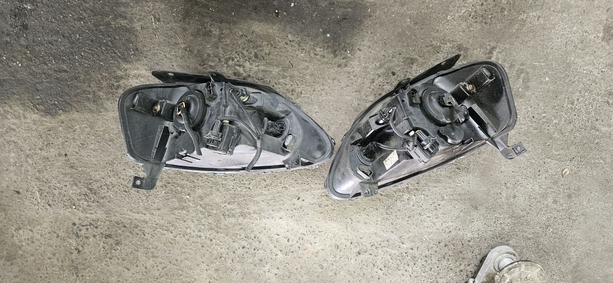 Vw Fox Lampy przód