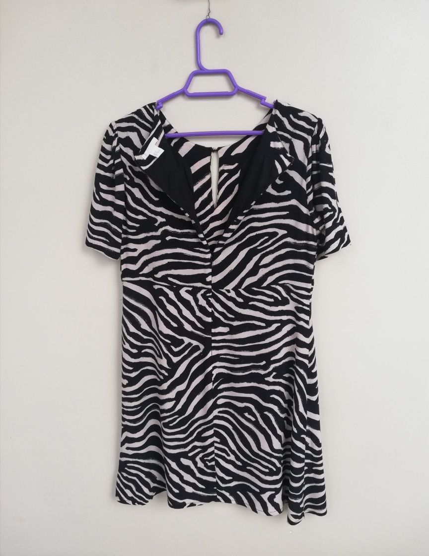 Vestido H & M, tamanho 42