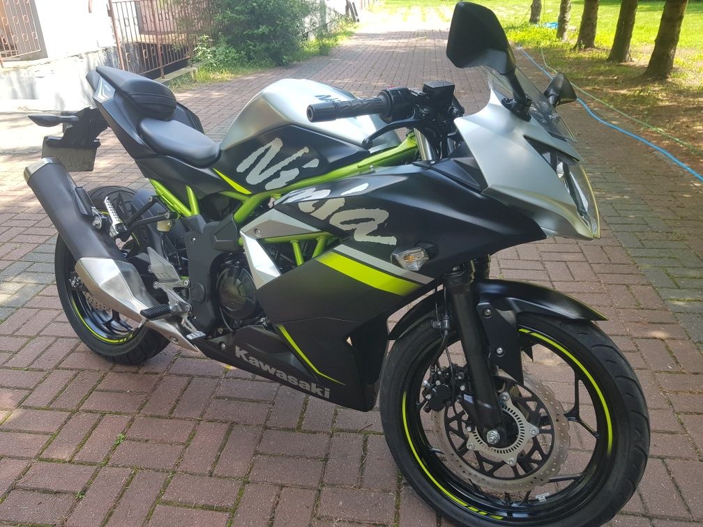 Kawasaki Ninja 125 YZF MT 2019r