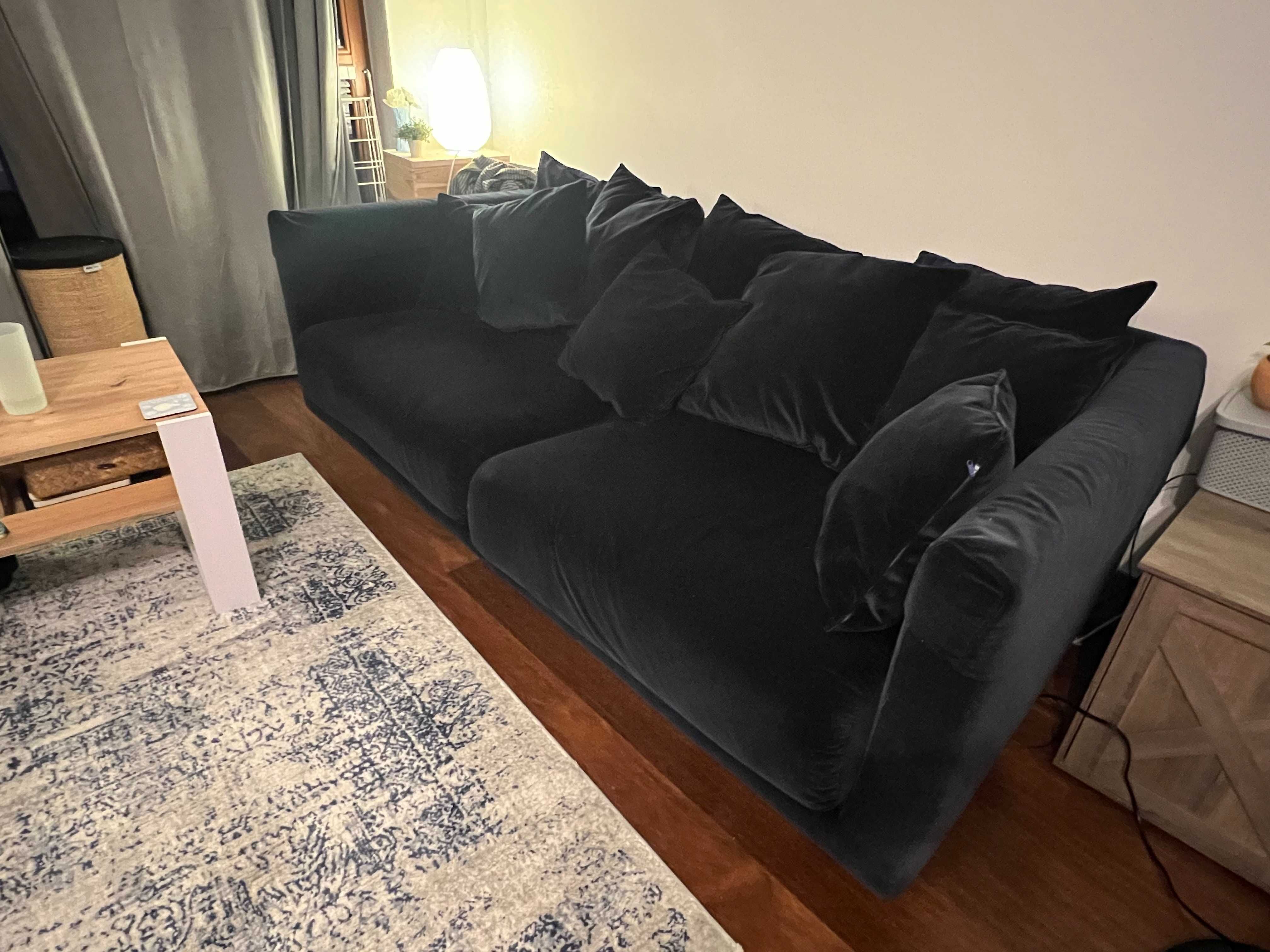 aksamitna sofa (kolor ciemnoniebieski)