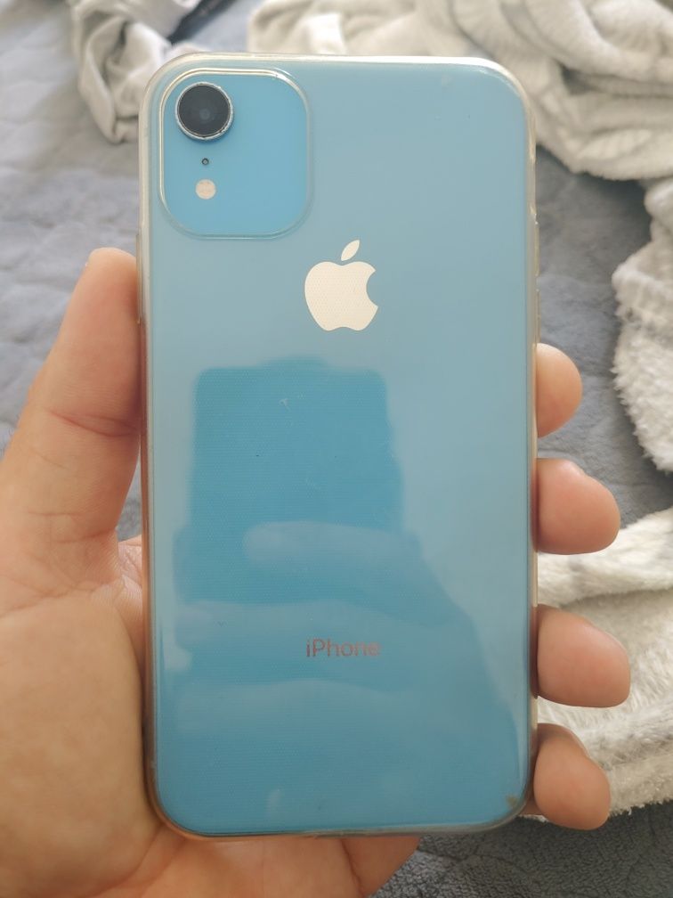 Iphone xr 64gb bateria 76 saude