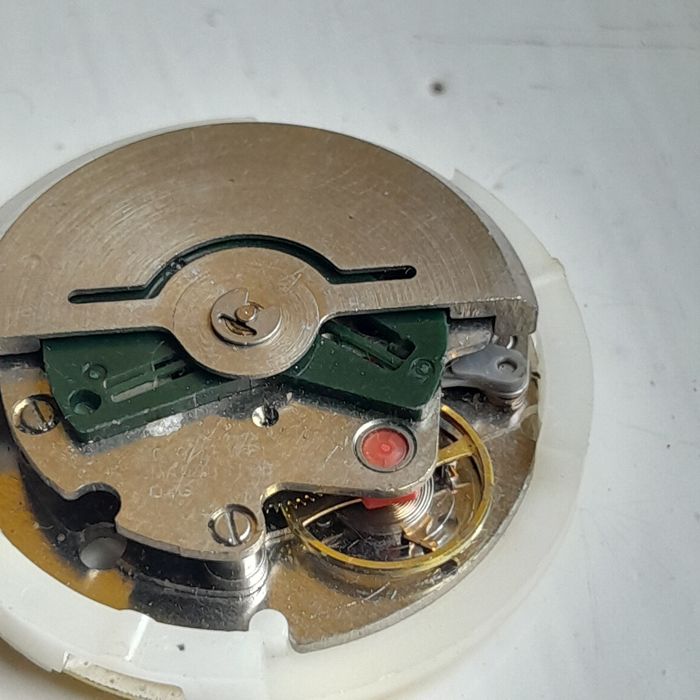 Mechanizm  zegarka QQ automatic