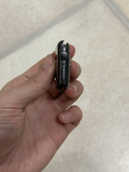 Apple Watch 6 44 mm!