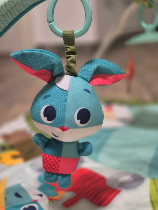 Розвиваючий килимок Tiny Love Весела ферма