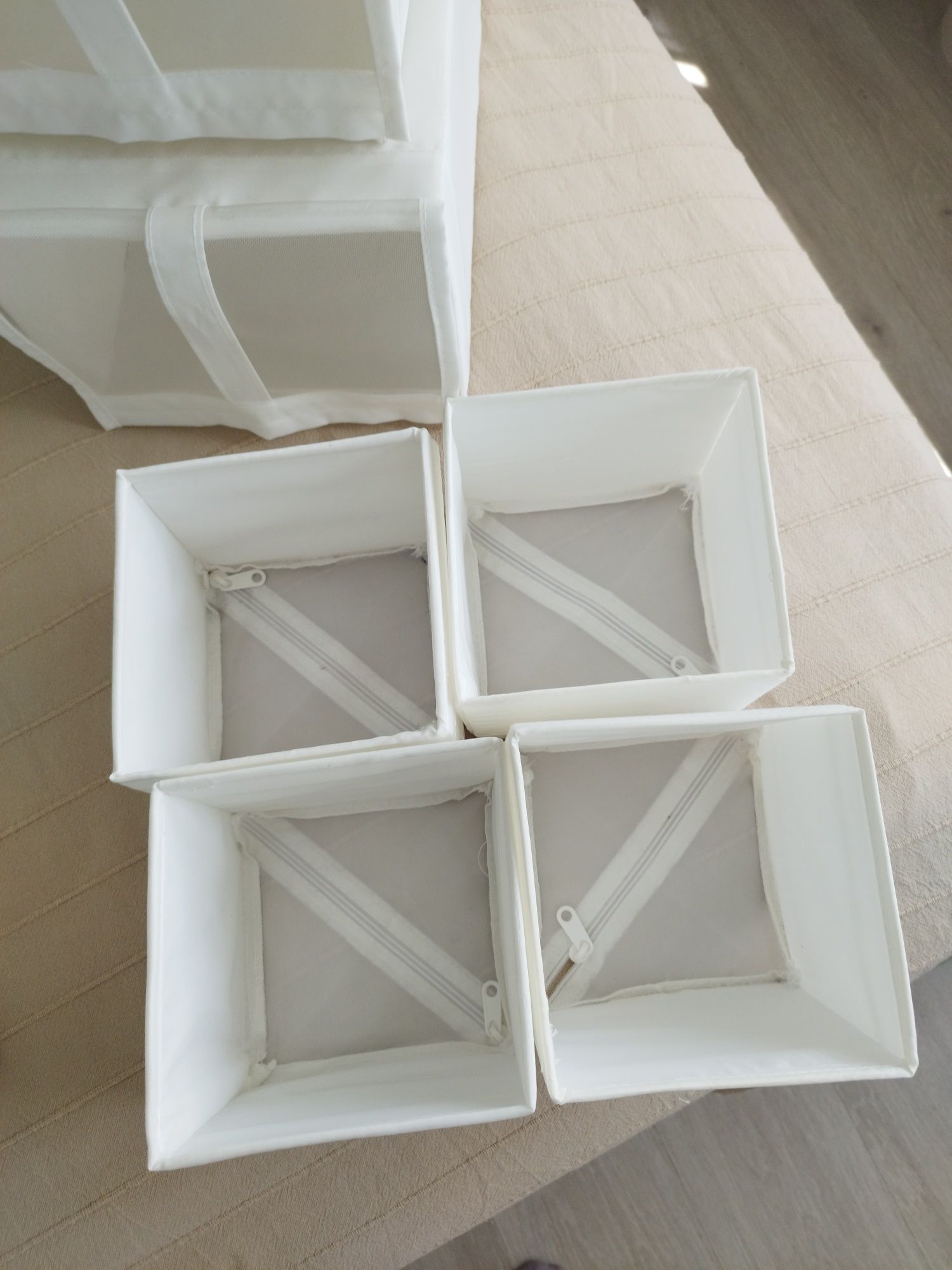 Organizery Skubb IKEA białe
