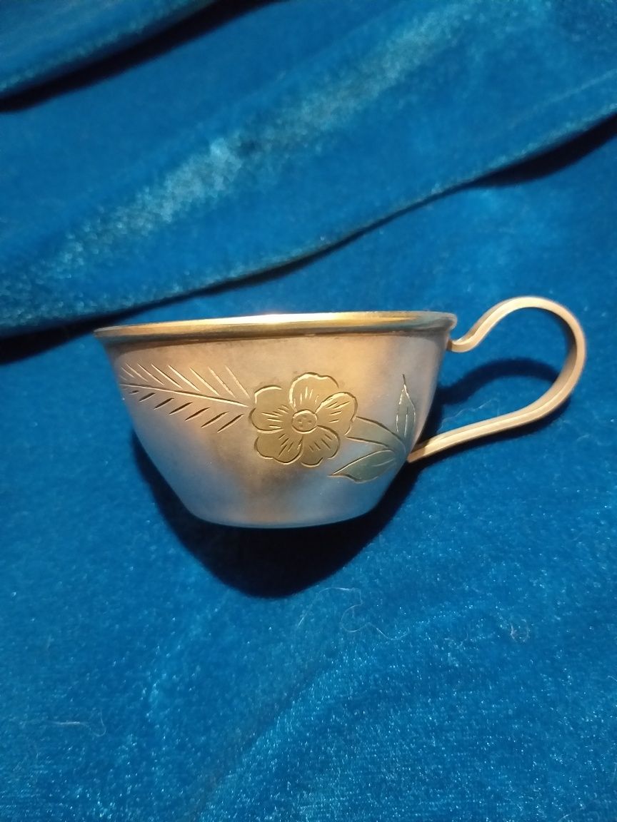 Кофейные чашки с блюдцами. СССР. Позолота, посеребрение, мельхиор