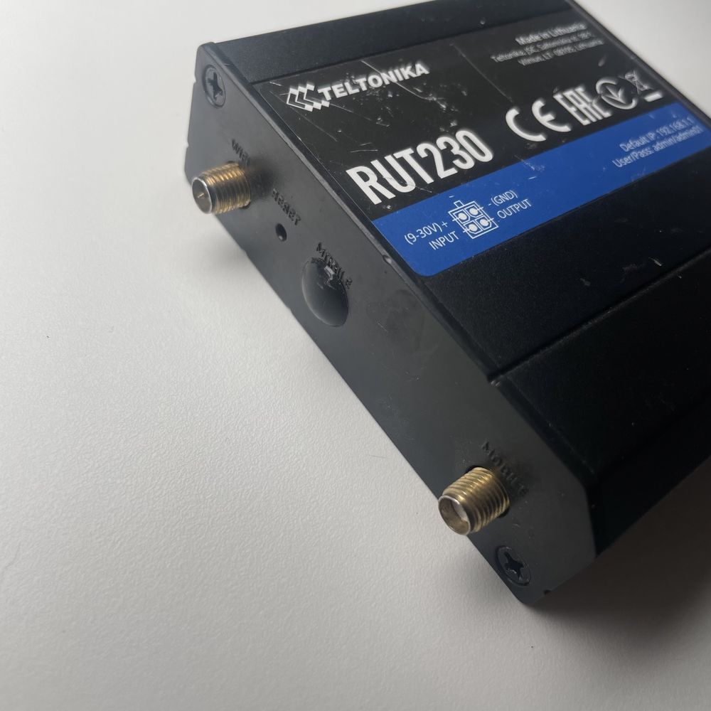 TELTONIKA RUT230 Router przemysłowy