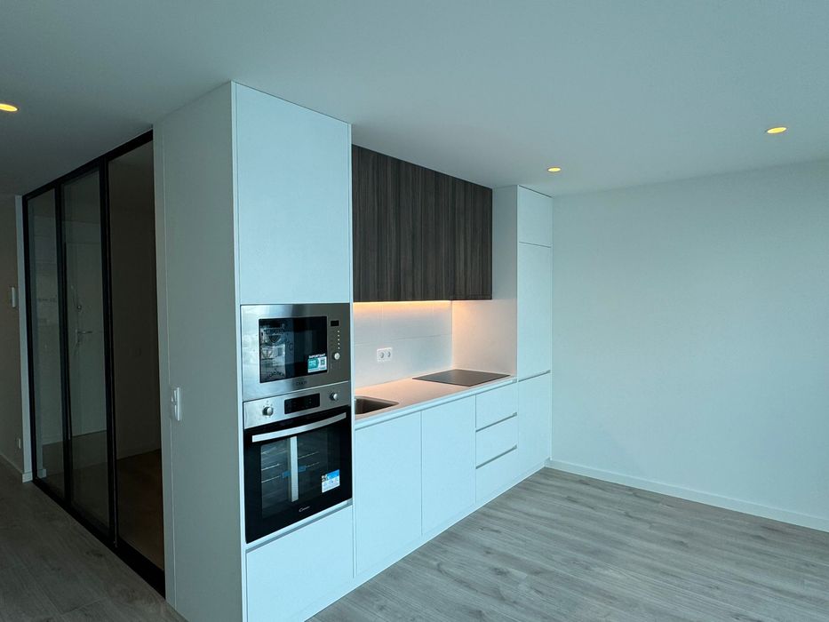Apartamento T0+1 Caulinos Residences