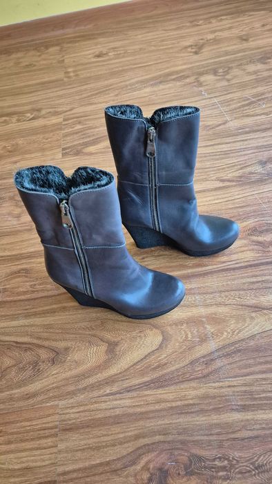 Kozaki skórzane na koturnie