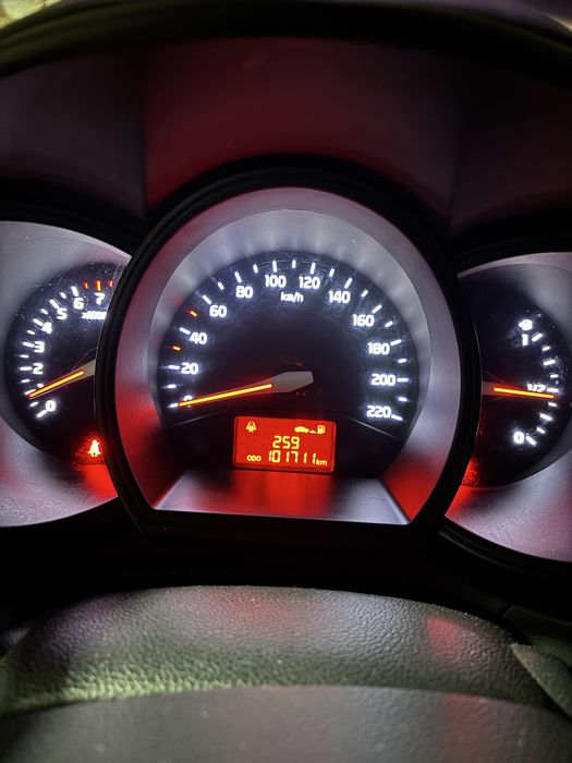 Kia Rio III 2011 Rok Niski Przebieg