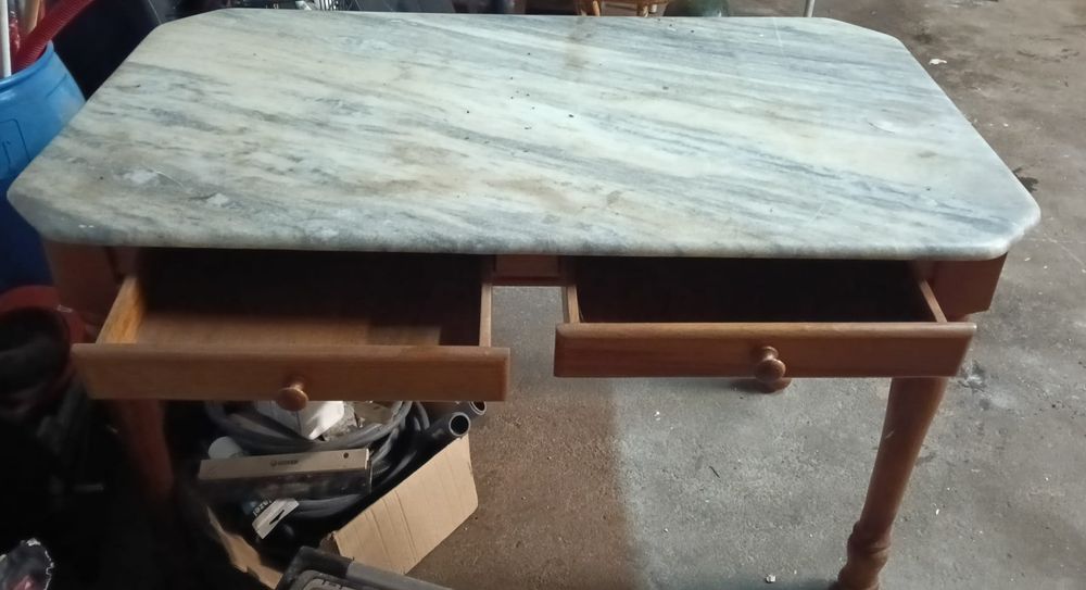 Mesa com Pedra Mármore