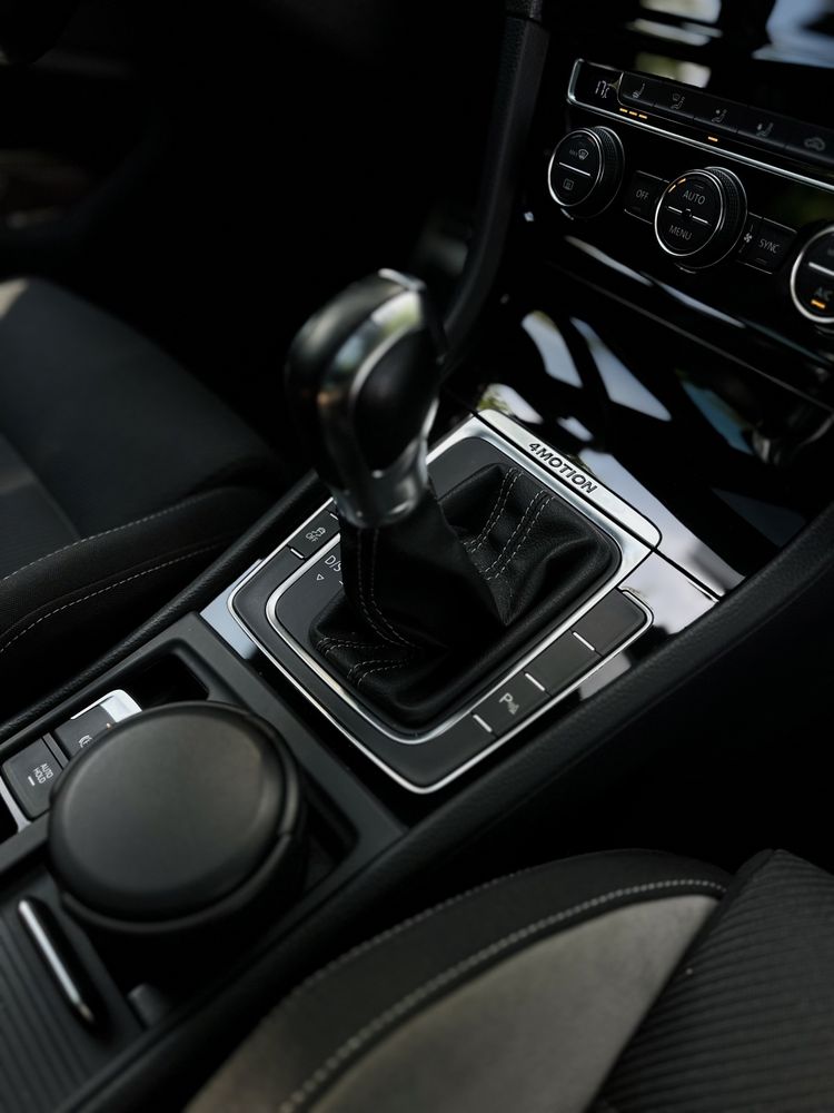 VW Golf 7 R DSG 4 Motion Pano