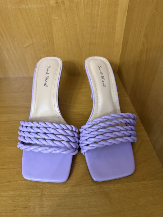 Шльопанці на каблуку 37р.