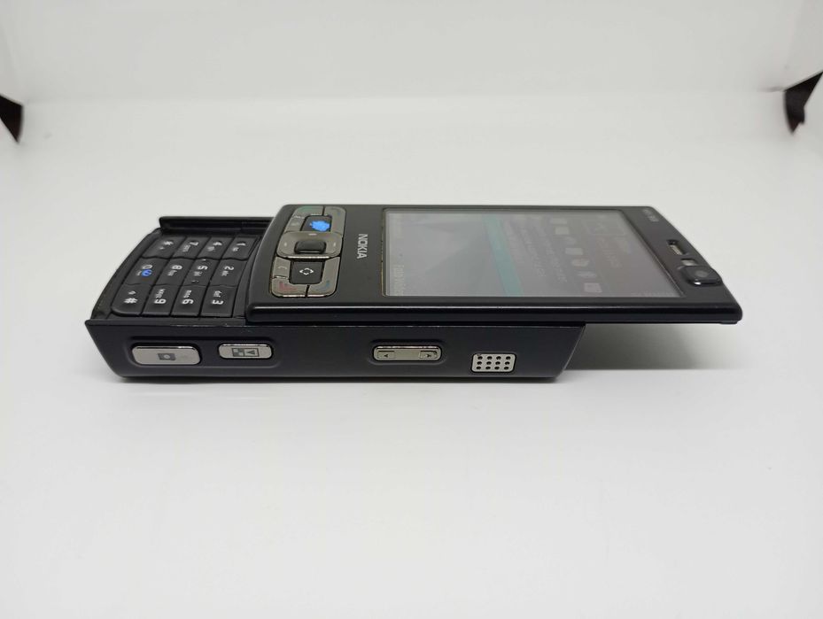 Kultowy Telefon Nokia N95 8GB (Emulator NES, SNES, GB, GBC i więcej)