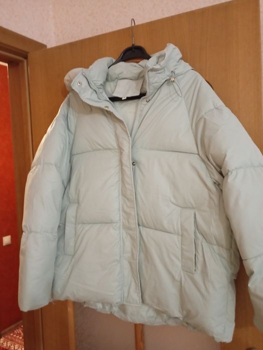 Продаю зимові речі у ідеальному стані.