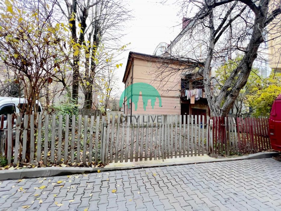 Продаж будинку у Центрі Івано-Франківська (К)