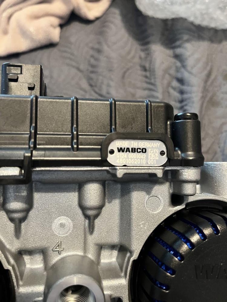 Zawór hamulcowy ABS EBS WABCO