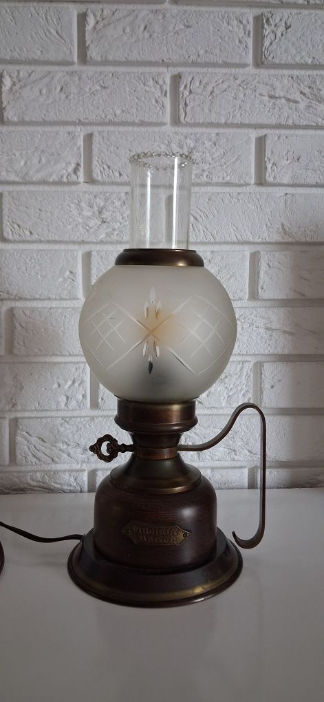 Lampa stołowa elektryczna
