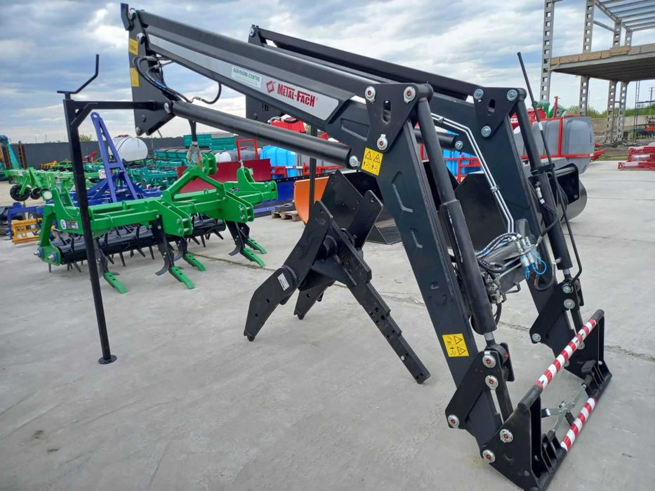 Продам Навантажувач фронтальний T229/2 METAL-FACH