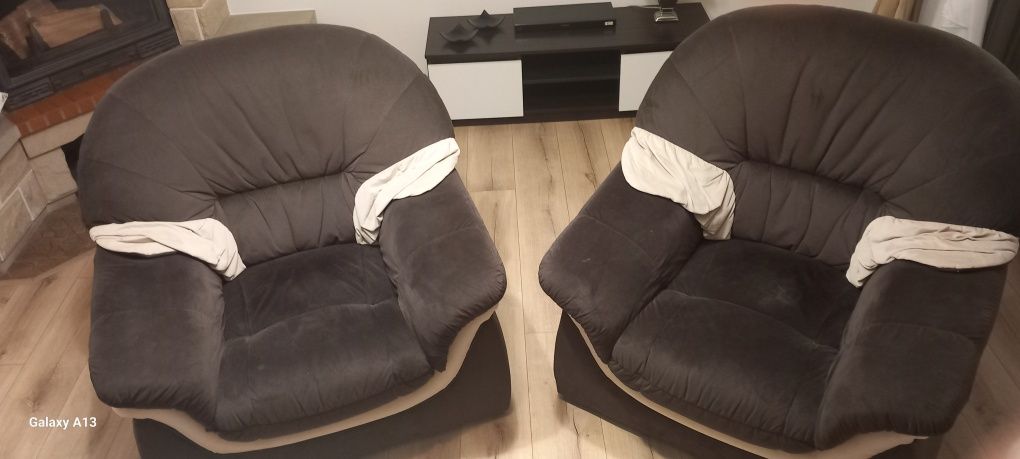 Zestaw sofa dwa fotele