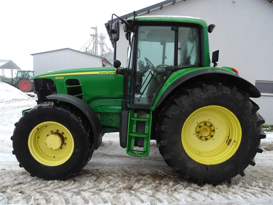 Ciągnik John Deere 6930 pneumatyka 2011r.