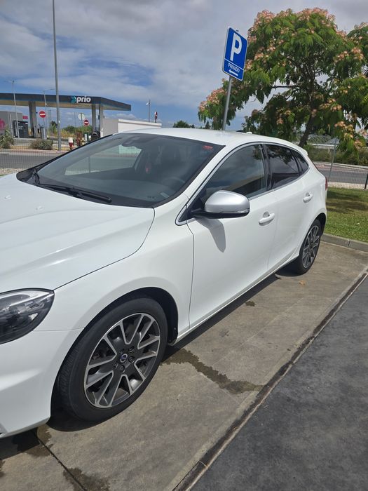 Volvo V40 D4 R-design 190cv