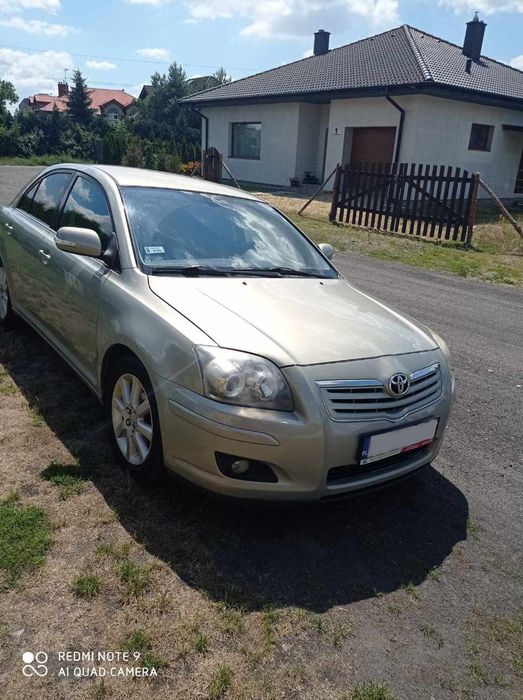 Sprzedam Toyota Avensis T25 1,8 Benz+gaz