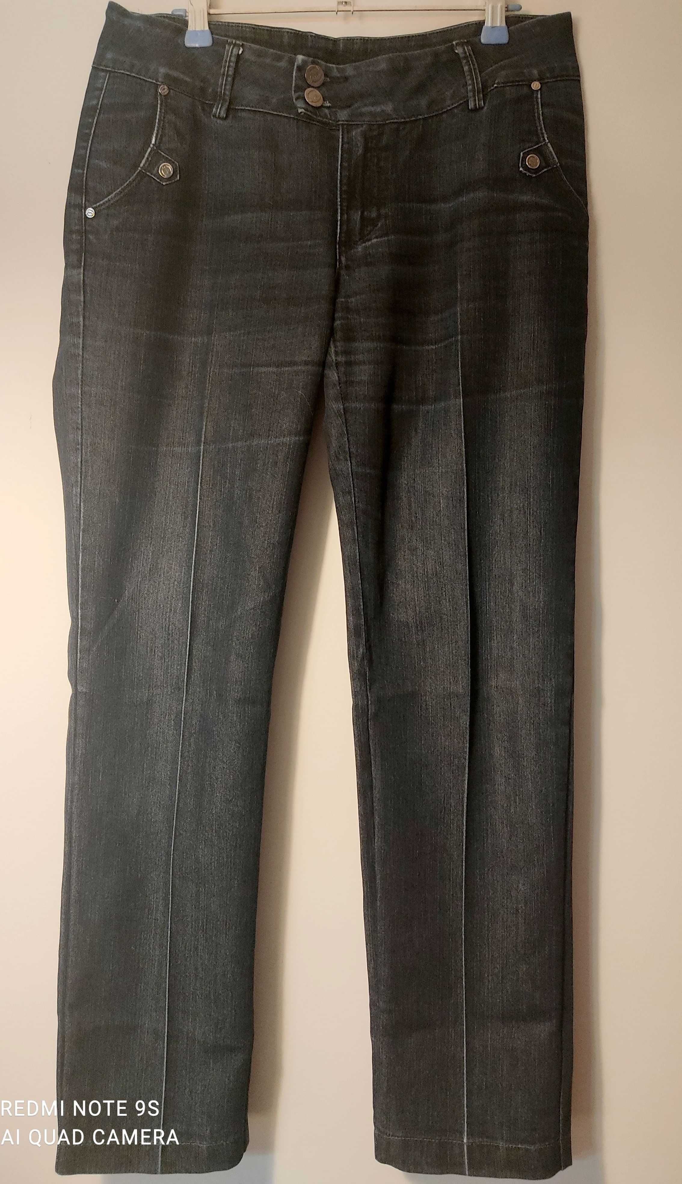 czarne jeansy proste z kantkami W30 L33