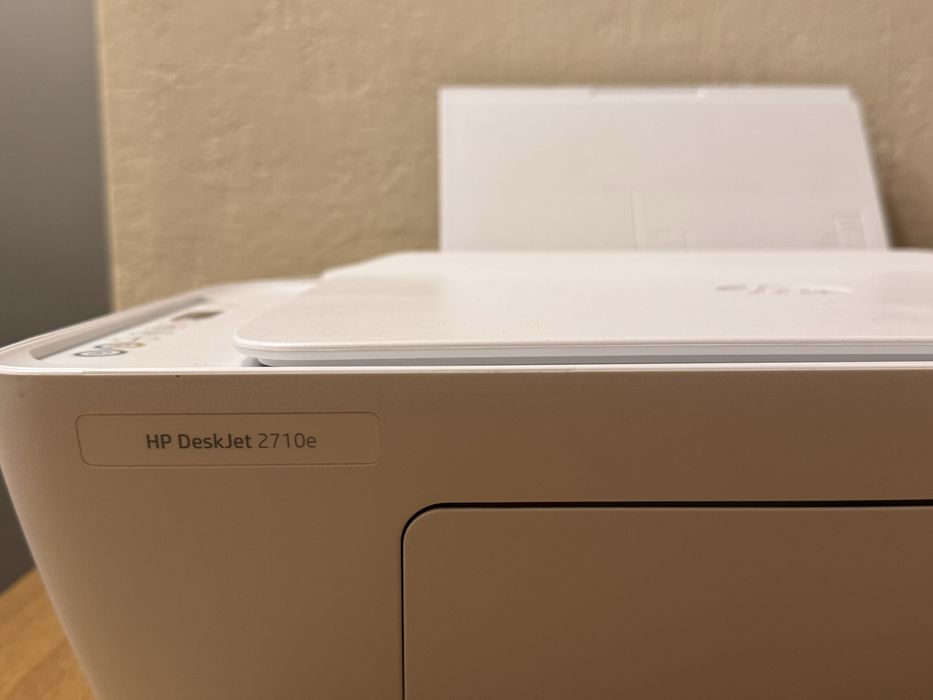 Принтер HP DeskJet 2710e