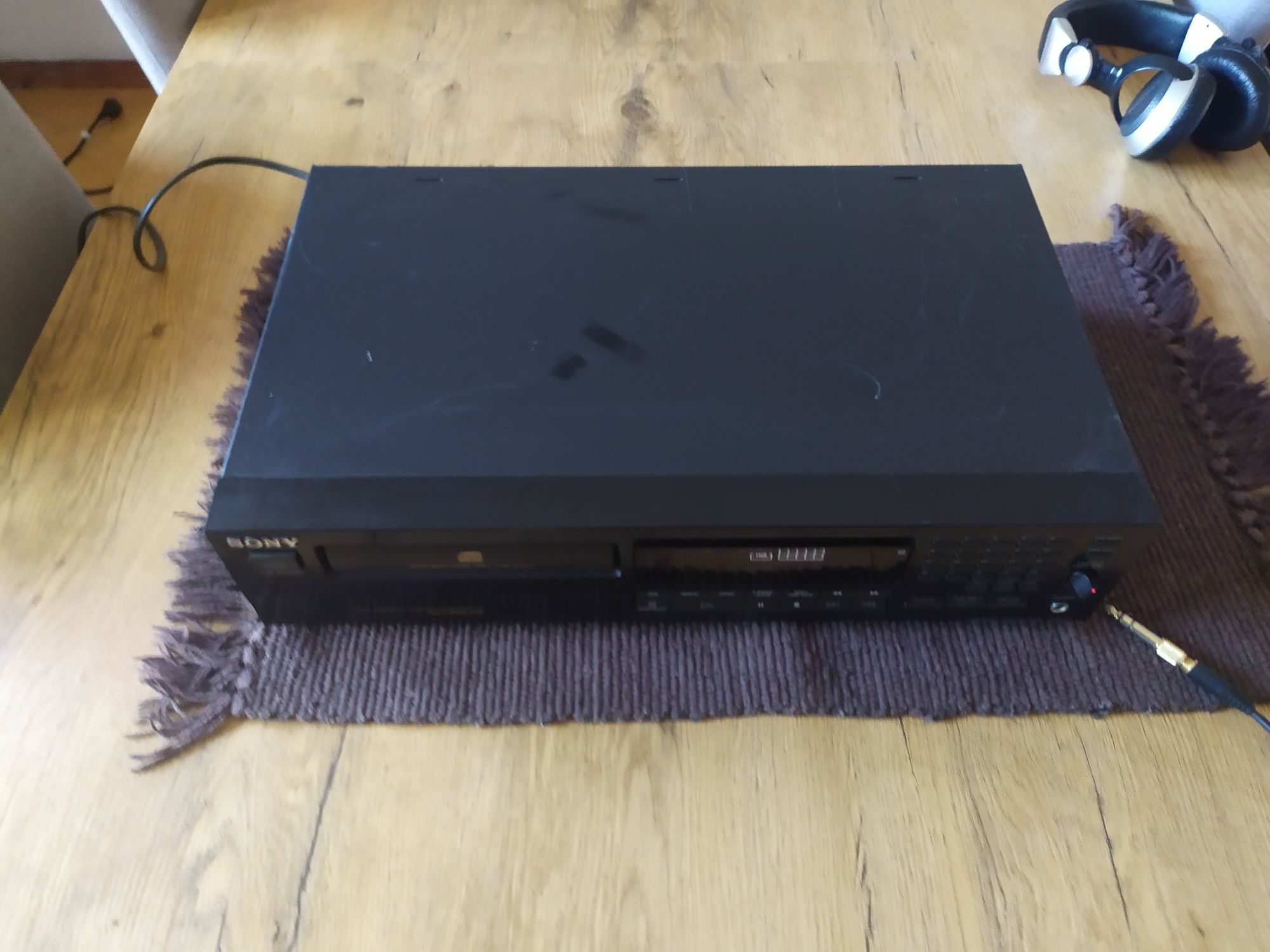 Odtwarzacz CD Sony CDP 411