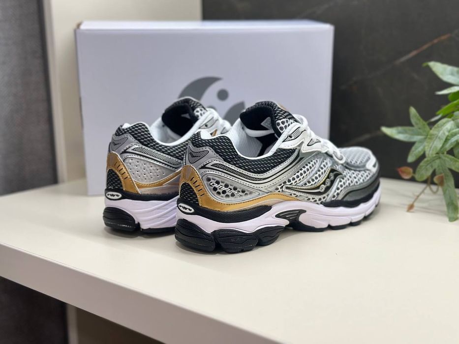 Кросівки чоловічі Saucony Progrid Omni 9 Кроссовки мужские
