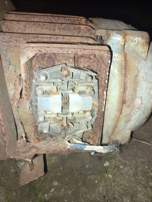 Продам электро двигатель с тельфера