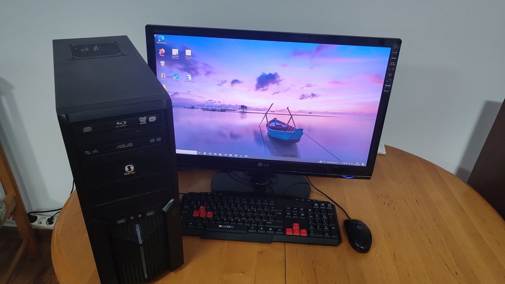 Komputer stacjonarny do gier i nauki - Komplet