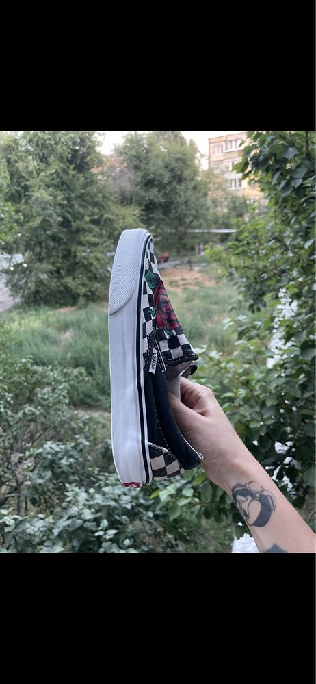 слипоны vans в клетку / шашку с розой