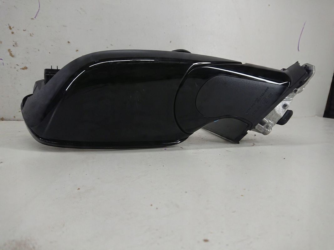 BMW 4 IV G22 5 PIN Obudowa lusterka prawy przód