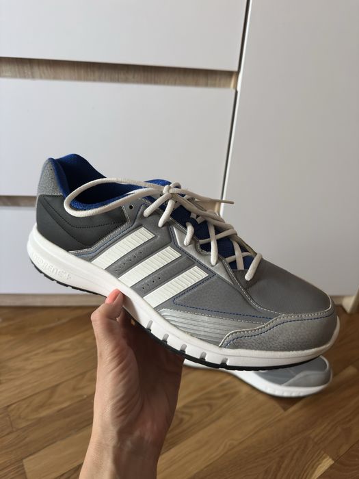 Нові! Кросівки Adidas 45-46 розмір.