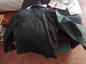 BLUSÃO DE PELE NOVO