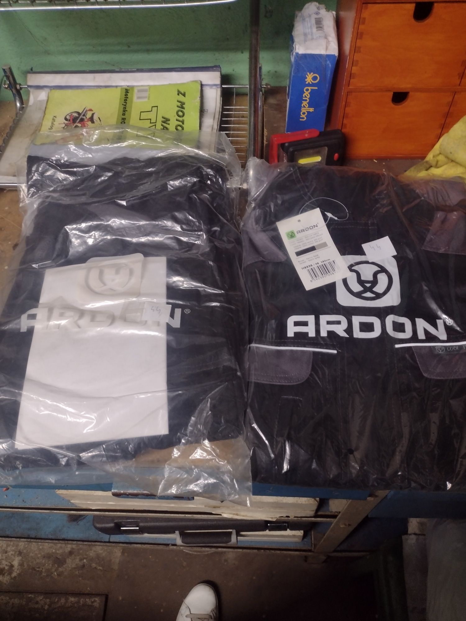 Nowe ubrania robocze letnie i zimowe