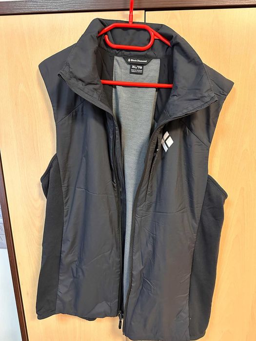 Kamizelka Black Diamond First Light Hybrid Vest - black/black XL