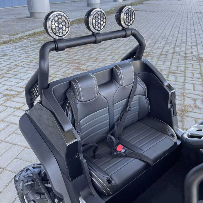 Buggy MERCEDES CIĘŻAROWY AMG 4x4 Auto Akumulator Elektryczny 2 DZIECI