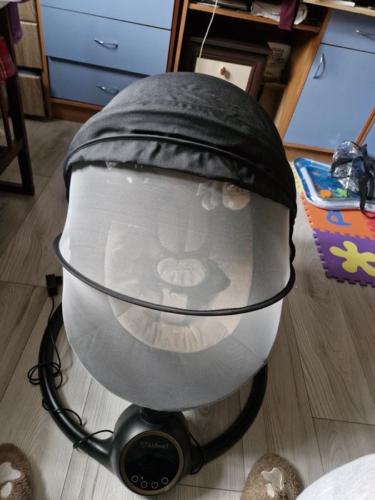 Продам заколисуючий ценир - шезлонг