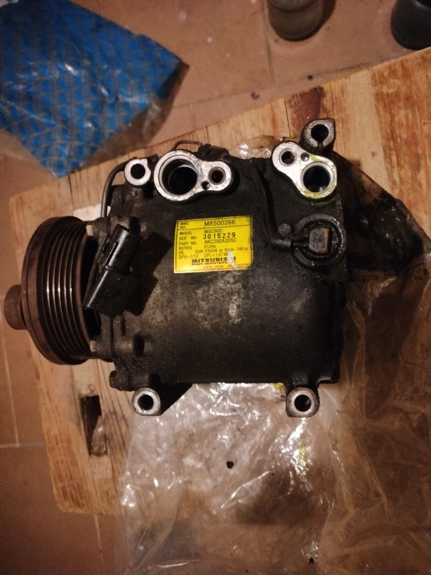 Kompresor klimatyzacji Mitsubishi Galant 2.5 V6 1999 - 2006 r.
