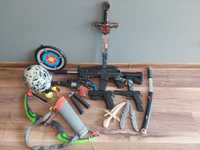 Bronie - zabawki dla dzieci - karabin, pistolety, łuk, miecze