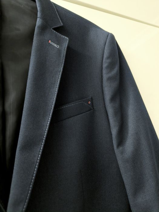 Marynarka męska 52M, wełniana, granatowa, z czerwoną nitką