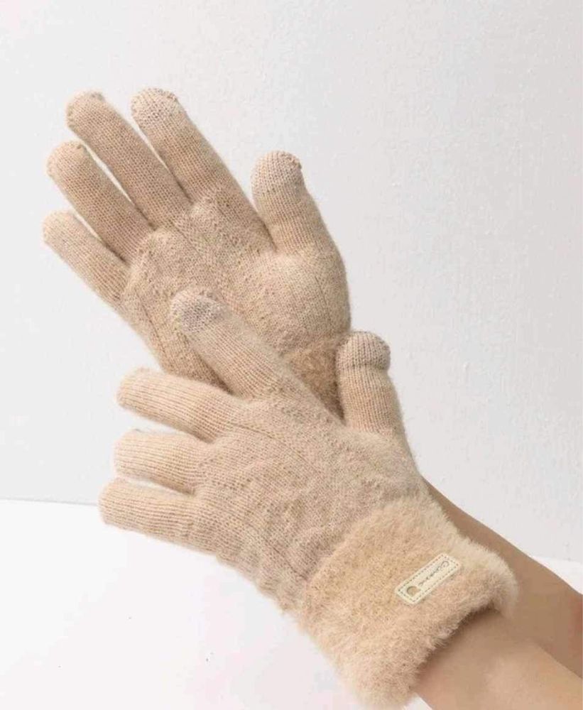 Rękawiczki puszyste do ekranów dotykowych. Nowe oryginalnie zapakowane