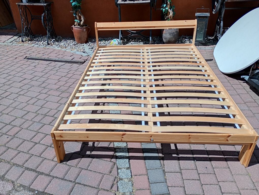 Łóżko sosnowe 140/200cm
