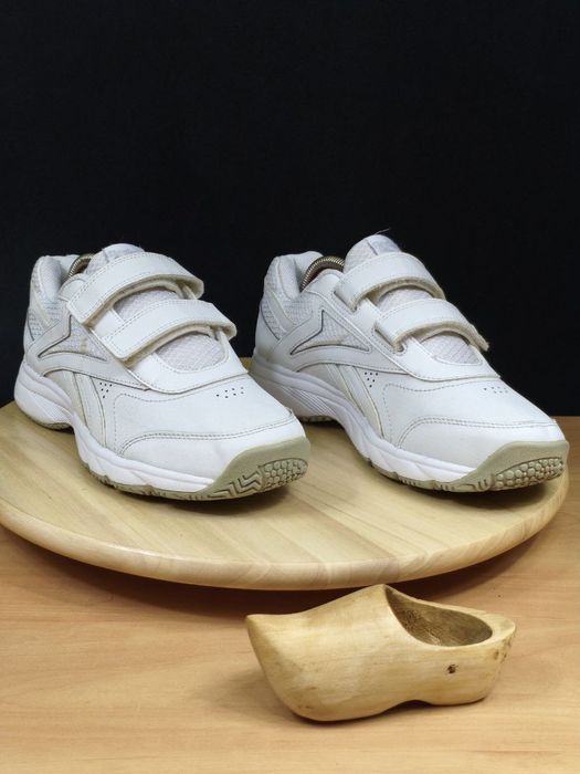 Buty r. 39 Reebok Work N Cushion 4.0 FU7362 damskie na rzep