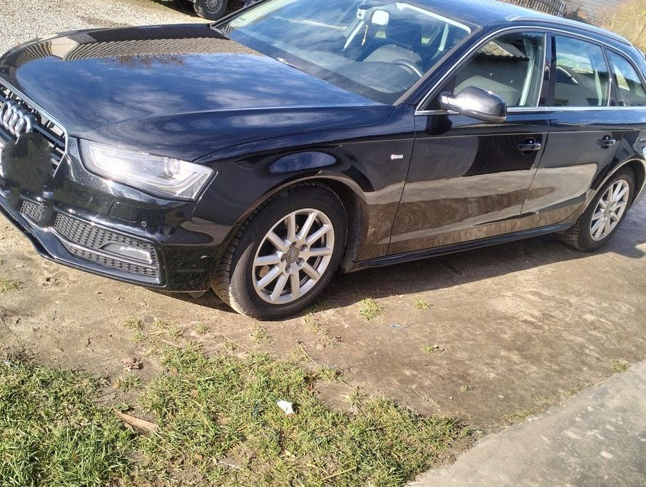 Sprzedam samochód osobowy marki Audi A4 B8